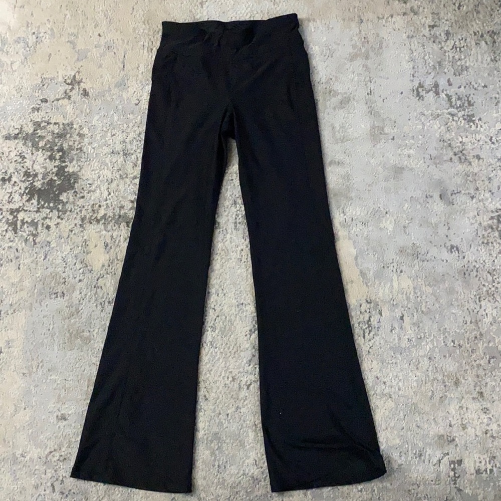 Black sweatpants. Slim fit small.